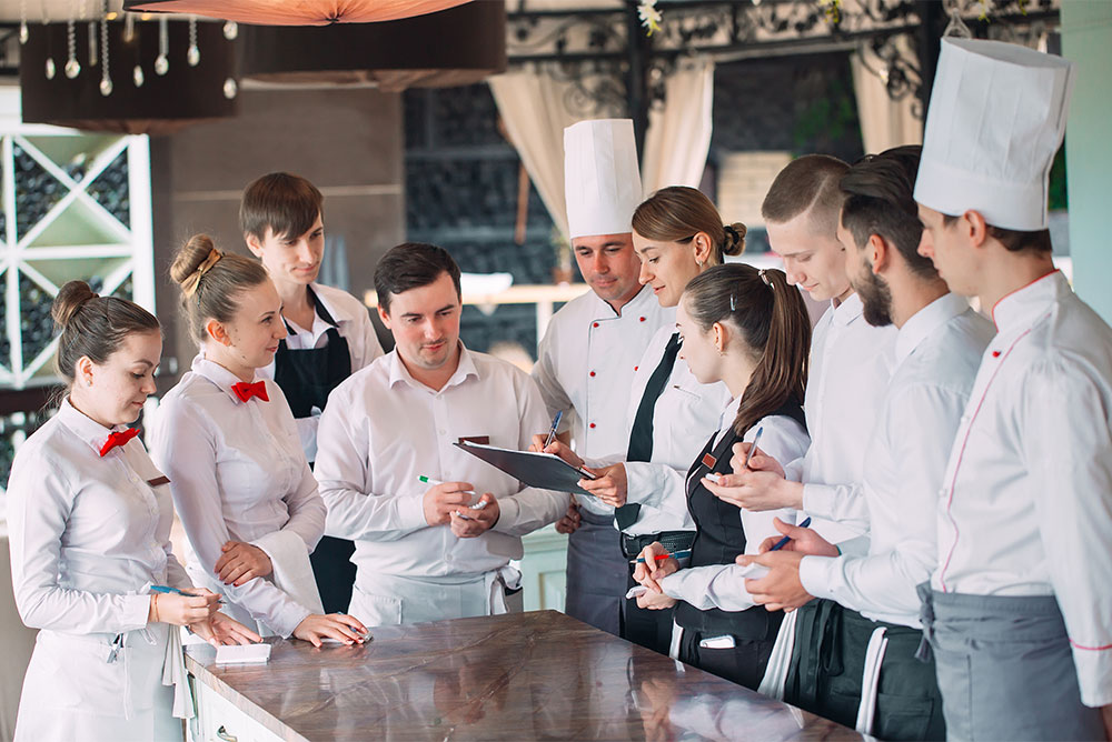 Kennzahlen im Trend und im Vergleich zum Wettbewerb und Gruppenpartner